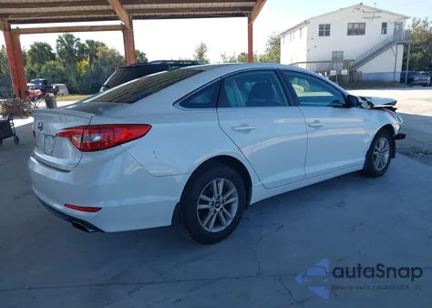 2015 Hyundai Sonata Se z USA, uszkodzony, nr VIN 5NPE24AF6FH025636